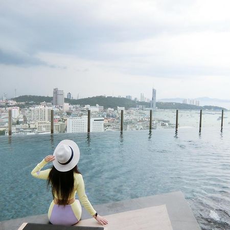 Llx Apartments At The Base Condo Pattaya Eksteriør billede