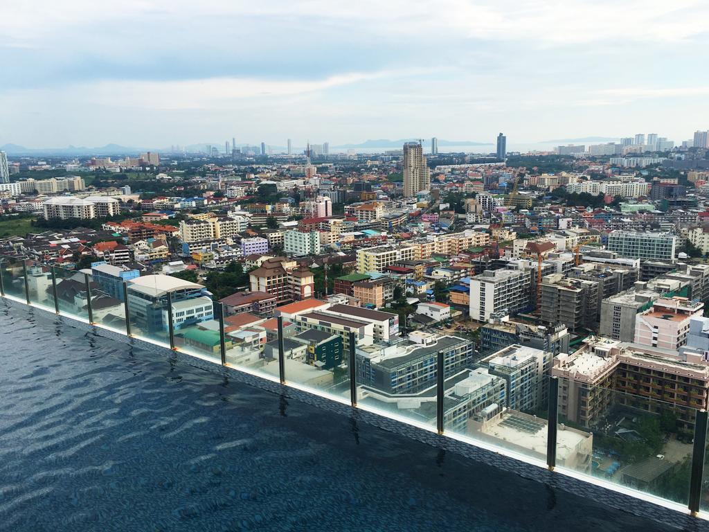 Llx Apartments At The Base Condo Pattaya Eksteriør billede